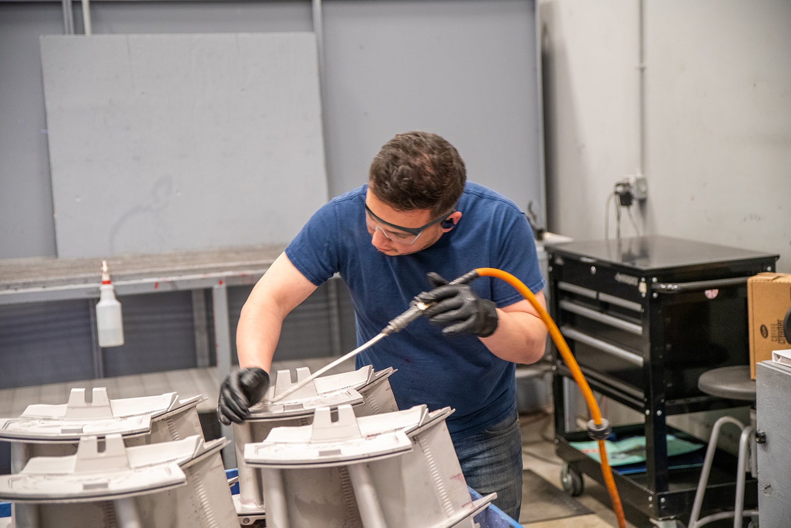 Cleaning Gas Turbines Parts Cleaning Gas Turbines Parts